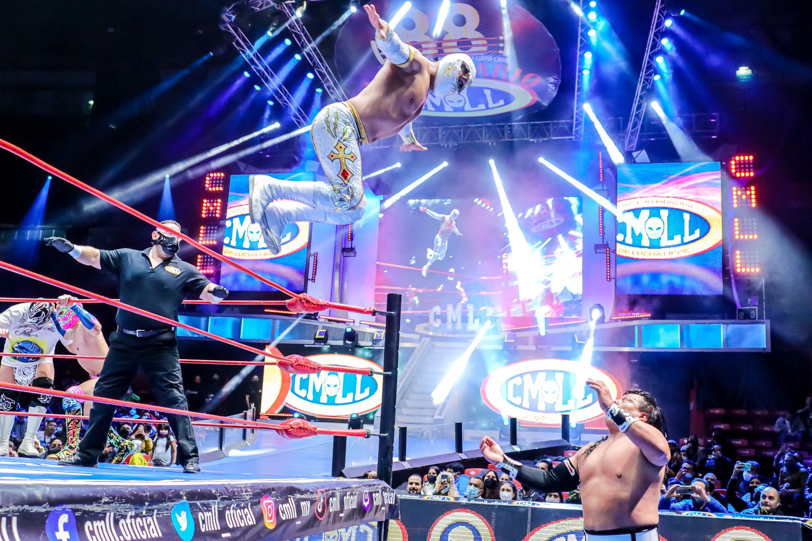 Mexican wrestling lucha libre night tour Mexico City